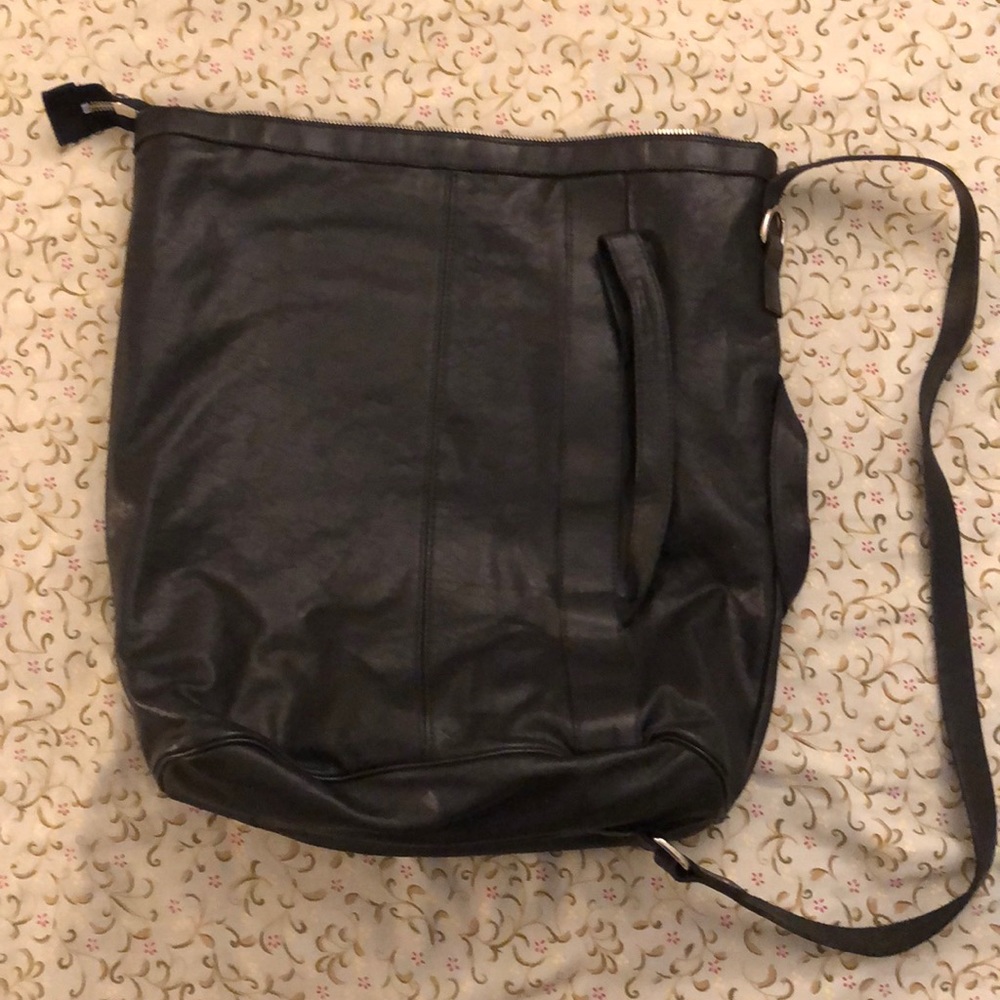 Florian Denicourt black bag